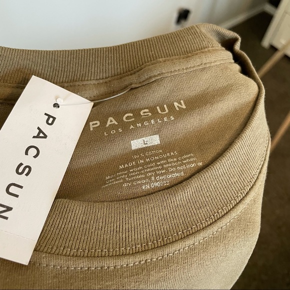 NWT pacsun bliss face t-shirt olive green shirt with yellow graphic sz.L - Picture 2 of 3